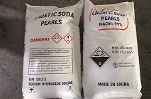 Caustic soda pearls 